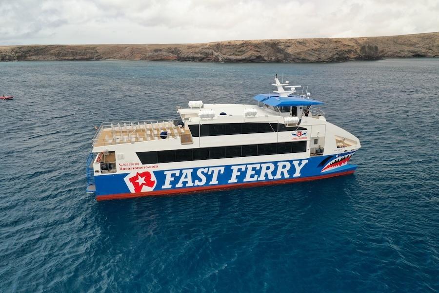 lanzarote-los-lobos-ferry-2