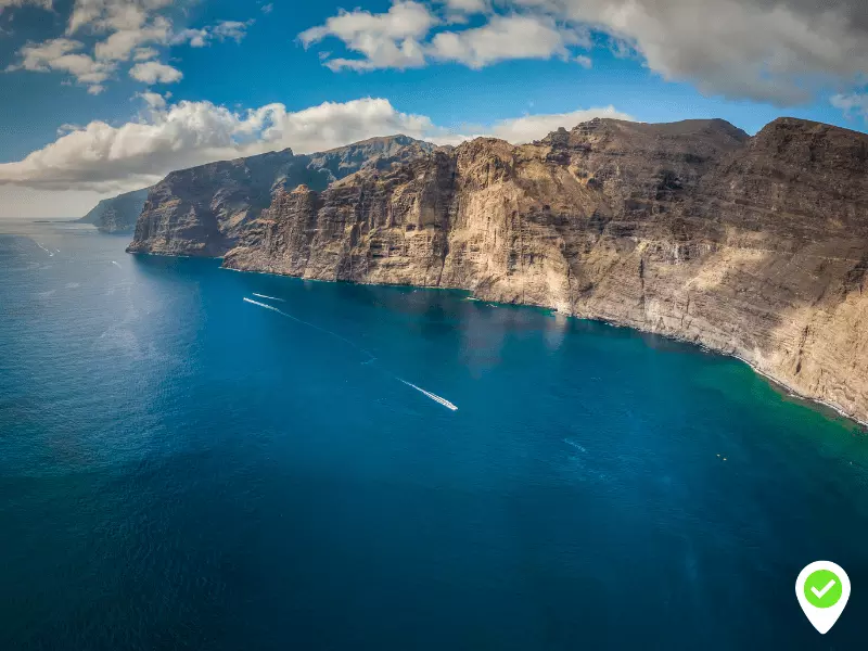 Puerto Colon / Los Gigantes