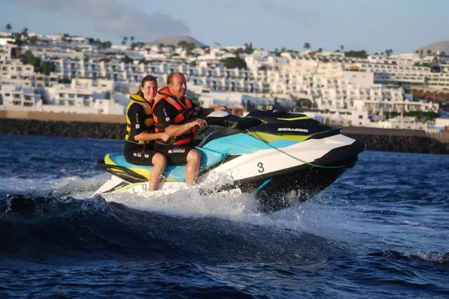 jet-ski-lanzarote-20-to-60-minutes_2